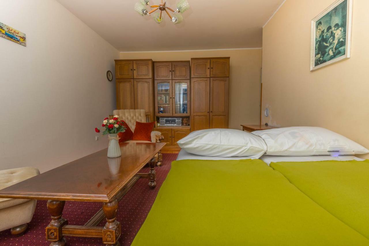 Apartment Center Цриквениця Екстер'єр фото